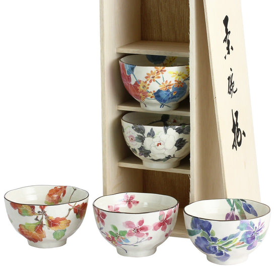 Set of Rice Bowls with Flower Hearts (03642)