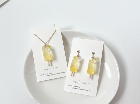 Lemon gradient popsicle necklace