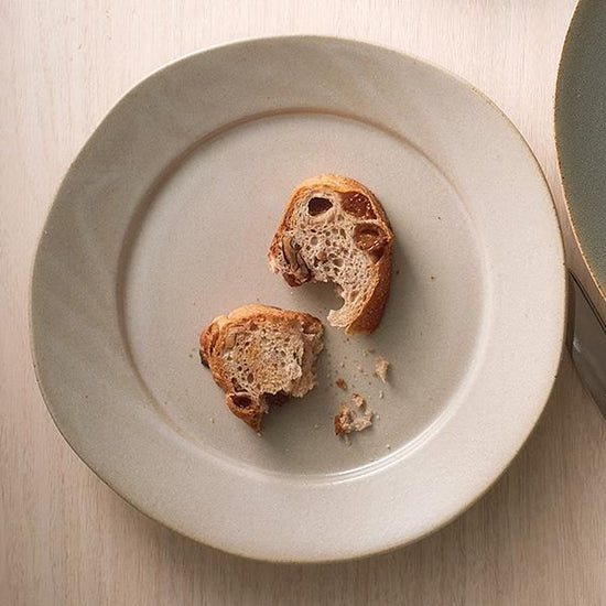 Wide Rim Ivory 19cm Round Plate, White Type, Western Tableware, Modified Plate, Made in Japan, Minoyaki, Cafe Style, Stylish