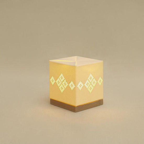 [Hanako Obi] Glowing Kogin Table Lamp