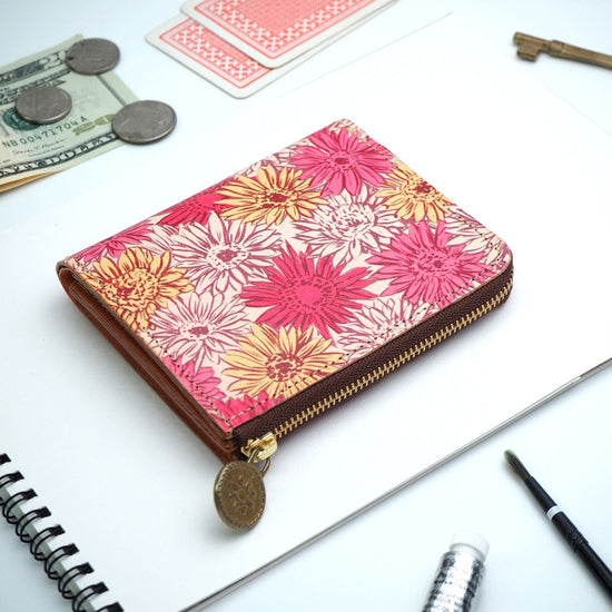 L-Shaped Zipper Wallet (Gerbera) Genuine Leather Compact Flower Pattern