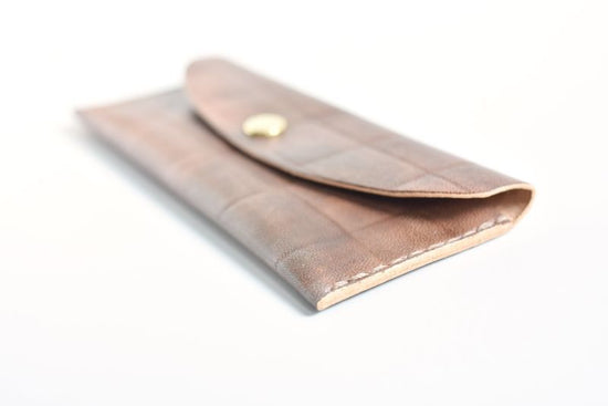 Chocolate No.35 (pen case with hook)