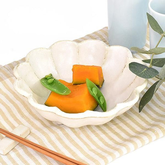 Rinka White 16 Bowls White Japanese Tableware Medium Bowl Made in Japan Minoyaki, Stylish, Modern