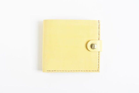 Lemon No.52 (Bifold wallet with hook)