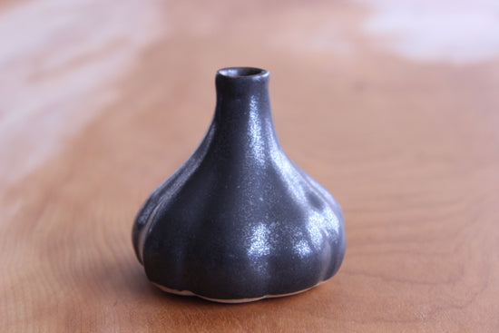 Garlic shaped vase