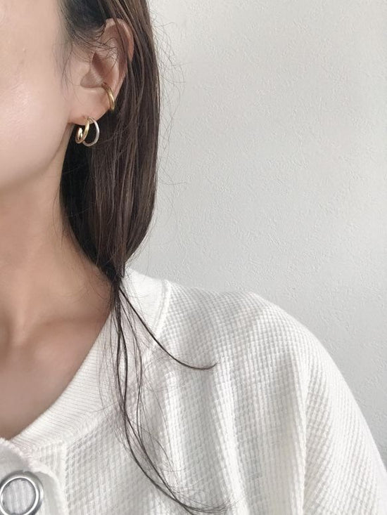 Brass and silver] Combination color mini 2 strand hoop pierced earrings/non-hole pierced earrings (resin clip-on earrings), allergy-friendly, small size.