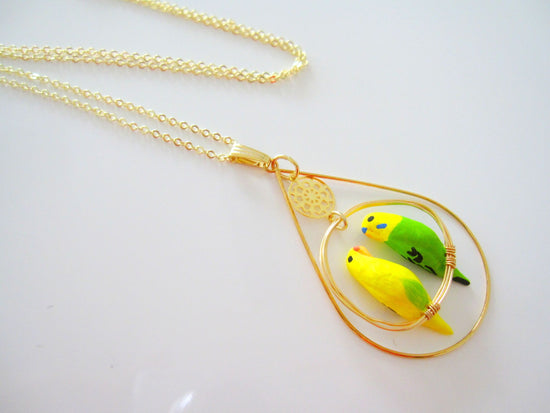 Pendant with Two Budgies (Yellow and Green) with Surrounding Accessory