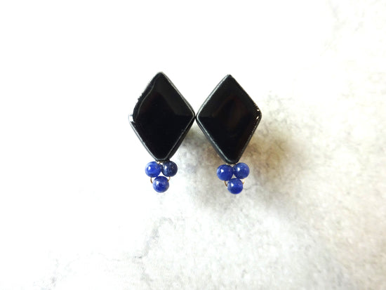 hishigata sodalite Pierced earrings / Clip-on earrings (black)