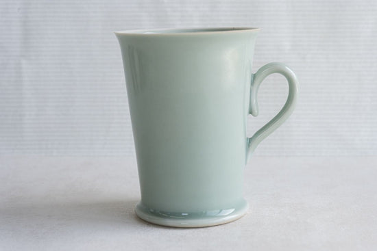 Mug with square bottom (celadon and white porcelain)