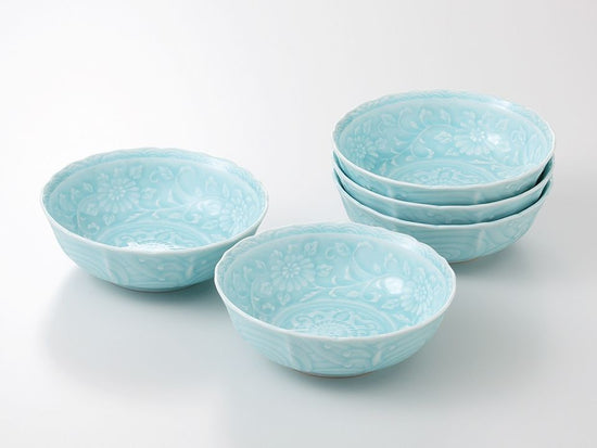 Blue and White Porcelain Kikyobuchi Dish Set