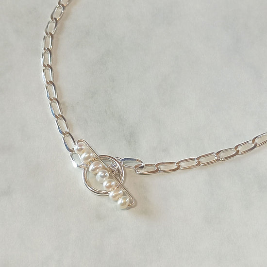 SV Pearl Mantel Choker