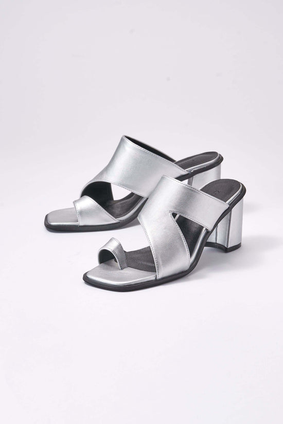 Asymmetry Heel Sandal/2color