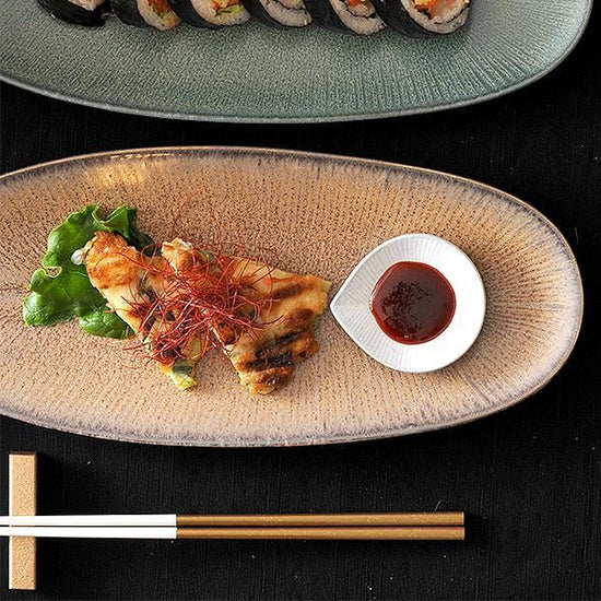 Moa Kiln Changed Tea 32cm Long Plate, Large, Brown, Western Tableware, Platter, Deformed Plate, Made in Japan, Minoyaki, Cafe Style, Stylish, Modern