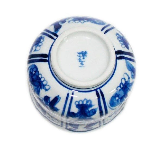 [Eisyou] Bowl with design of flowers and grasses in underglaze blue