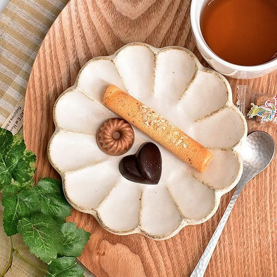 Rinka White 14 Plate White Japanese Tableware, Fruit Plate, Tori Plate, Made in Japan, Minoyaki, Stylish