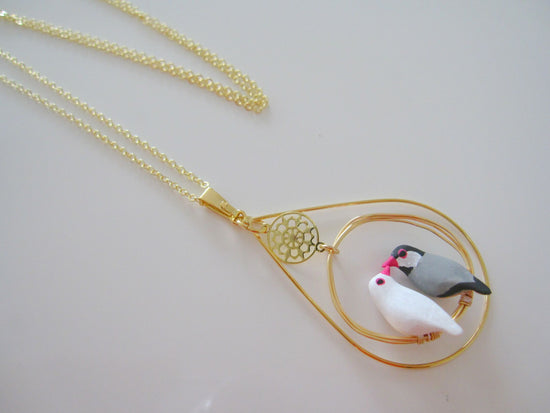 Pendant with Two Birds (Bunting + White Bird) with Surrounding Accessory