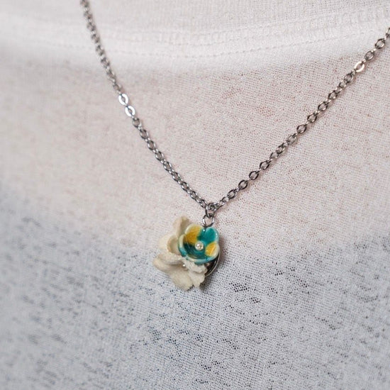 [Kutani Flower] Necklace (cream)