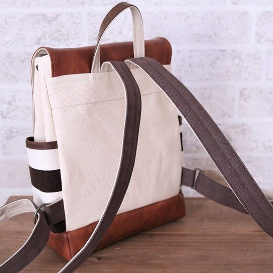 <Made to order> Canvas and synthetic leather backpack (Raw fabric with dark brown border)