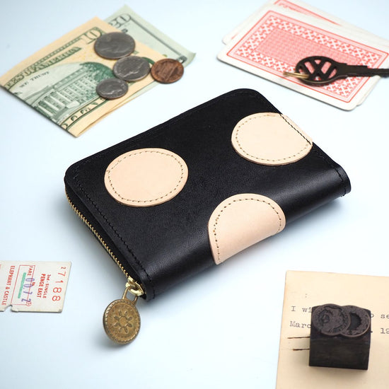 Round Zipper Compact Wallet with Polka Dot Patchwork / Black Cowhide