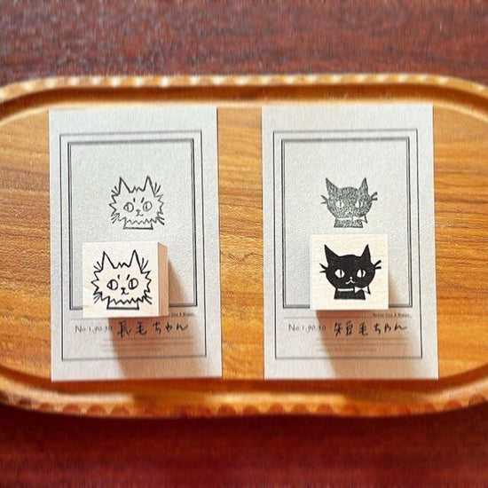 Rubber Stamp- set of 2 brothers cats who do not look alike