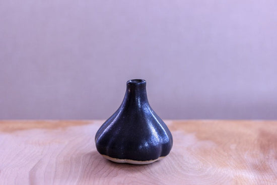 Garlic shaped vase