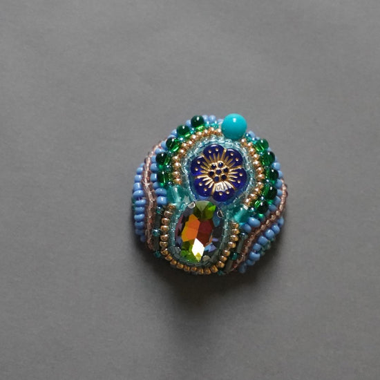 Very light chatty brooch 48 beaded embroidery brooch blue green bijoux flower, one of a kind