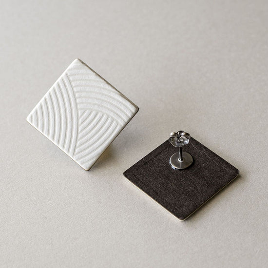 Chocolate PIERCE [white chocolate].