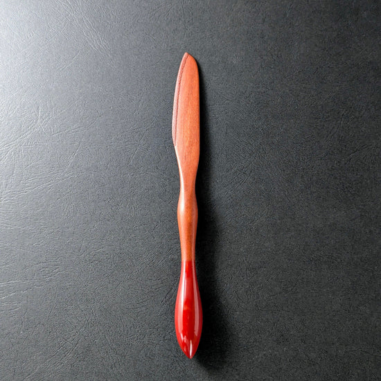 dessert knife