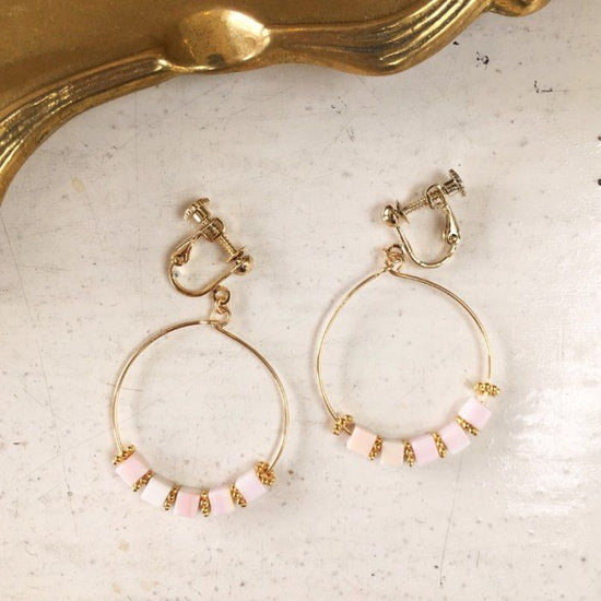 Queen conch shell hoop pierce/earring