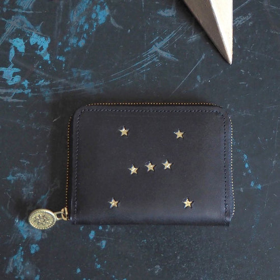 Round Zipper Compact Wallet in Black ORION Cowhide