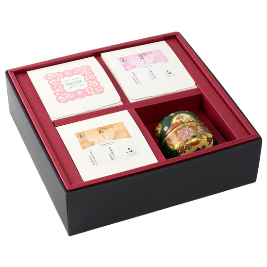 Gift Organic caffeine-free set: decaffeinated green tea, Japanese black tea, genmaicha with matcha, hojicha, choice of natsume can