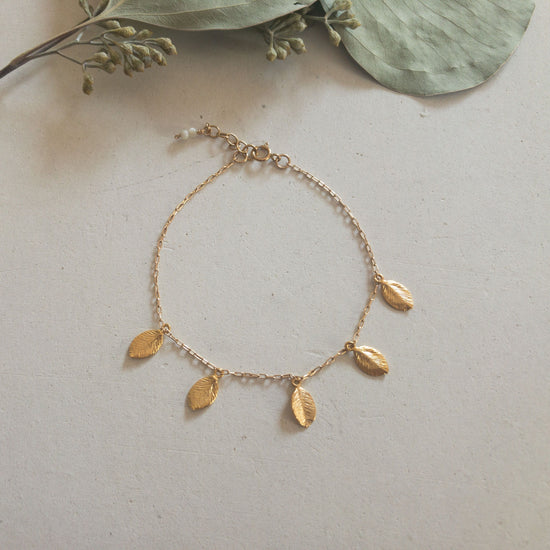 [14kgf] Bracelet - Leaf motif