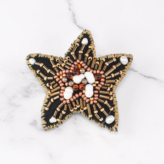 Very light star brooch, happy feeling 9