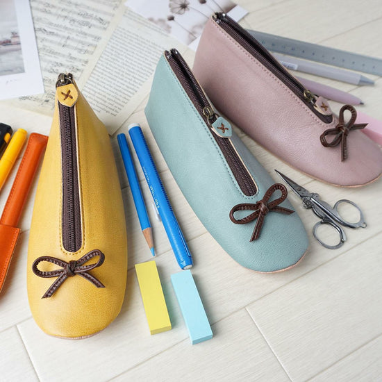 PENBA Shoe-shaped pen case