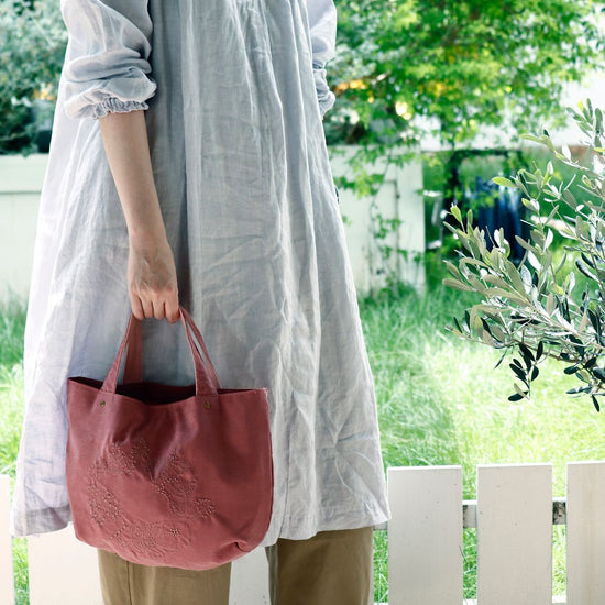 Peach Skin Style Embroidered Handbag