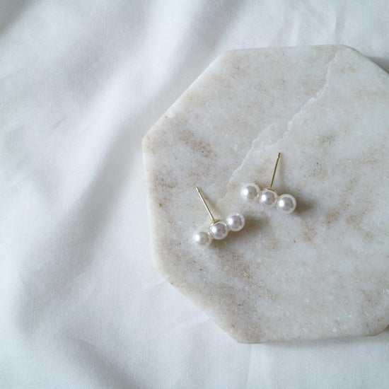 Silver925 Triple Pearl Pierce / Earrings