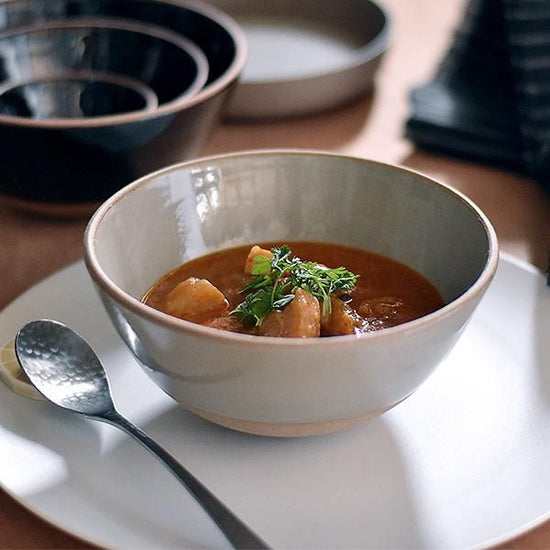 Gray Soil Bowl Large Western Tableware, Medium Bowl, Made in Japan, Minoyaki, Stylish, Modern
