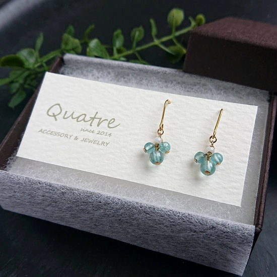 아파타이트 피어싱 이어링 콰트르