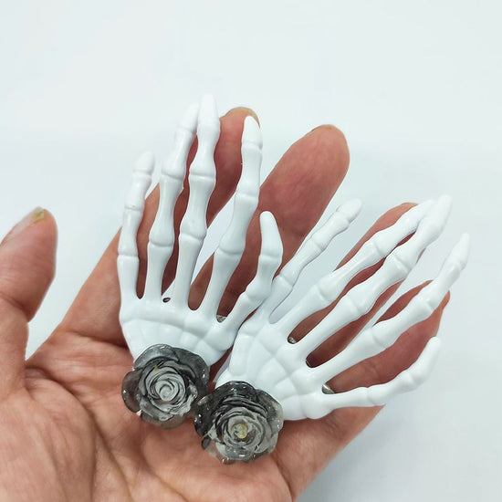 ◆skull hand band ornament 3. gray