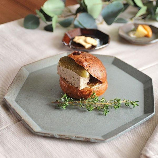 Angle Green L Green type Western tableware, shaped plate, made in Japan, Minoyaki, café style, stylish, modern