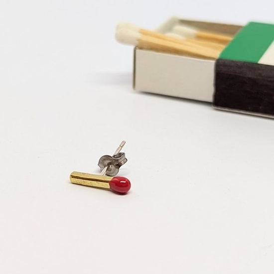 *Matchsticks* sold by piece ~Series of small pierced earrings~ (Pierced earrings)