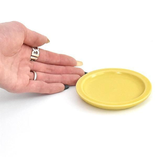 Yellow rimmed small dish, Western tableware, small dish, made in Japan, stylish, modern