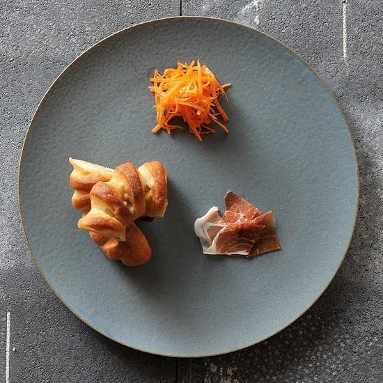 Cuisine Glazed Blue Plate, L, Blue Western Tableware, Round Plate, Made in Japan, Minoyaki