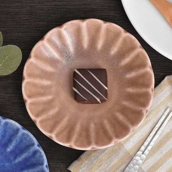 Brown Matte Shinogi 10cm dish, Western tableware, small dish, made in Japan, Minoyaki, stylish.