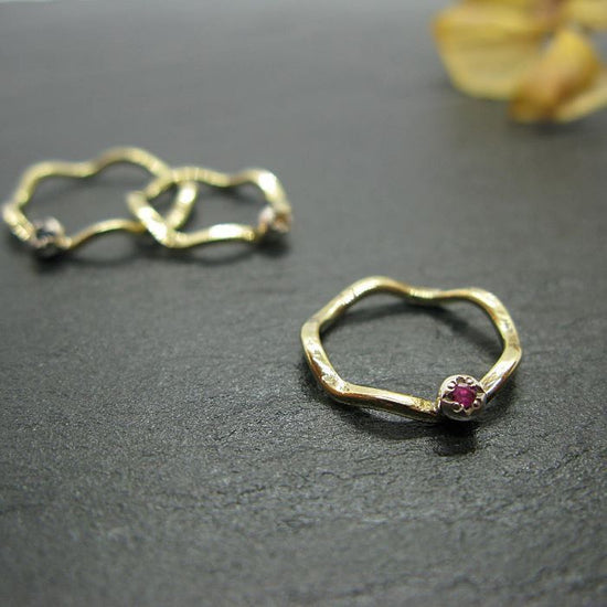 Naminami ring *frill* (brass: ruby, sapphire, citrine)