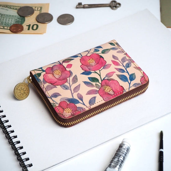 Round Zipper Compact Wallet (Camellia Japonica) Cowhide