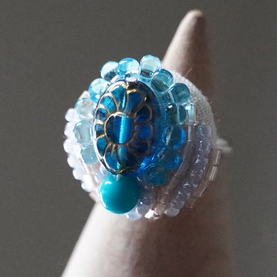 Chatty Ring 13 Free Size Beaded Embroidery Ring Flower Blue White Colorful Multicolor Clear