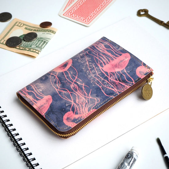 L-Shaped Zipper Middle Wallet (Dreamy Jellyfish) Cowhide