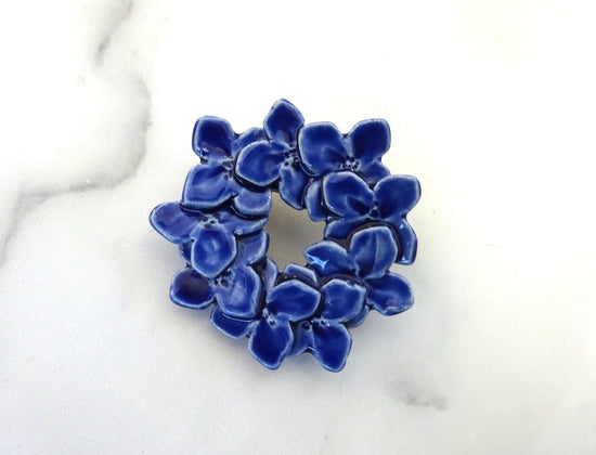 Brooch of flowers Nichinichiso Blue