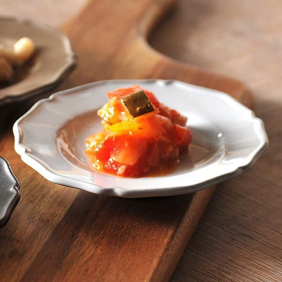 Depre White Petit Round Plate, white type, Western tableware, round plate, made in Japan, Minoyaki, café style, stylish, modern